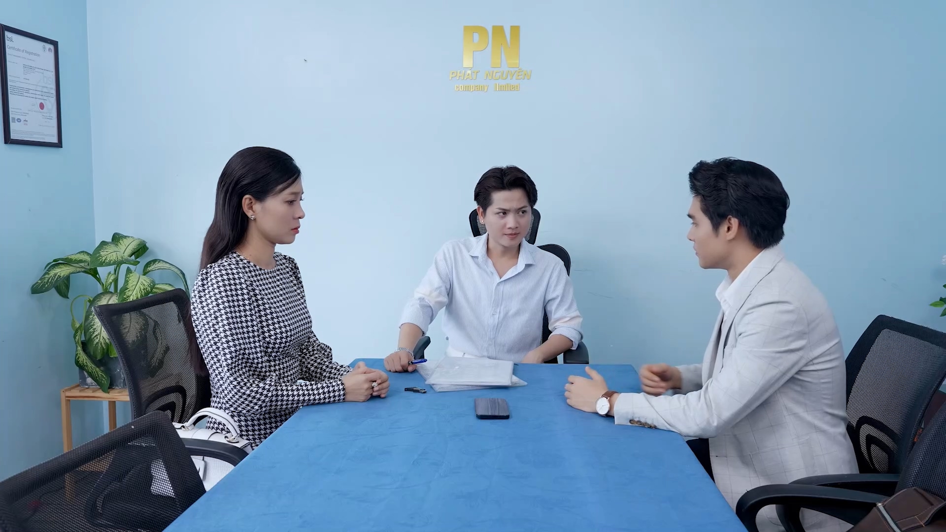 TẬP 32: AI ĐỨNG SAU HỢP ĐỒNG BÍ ẨN?