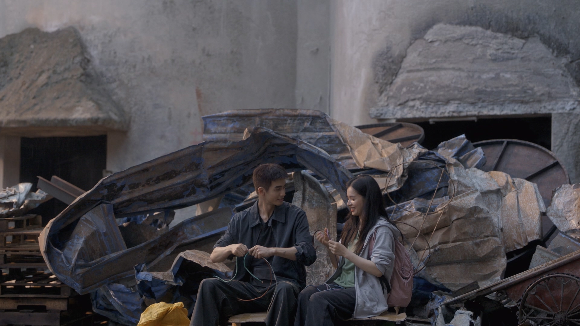 Chó Hoang Và Xương - 345455