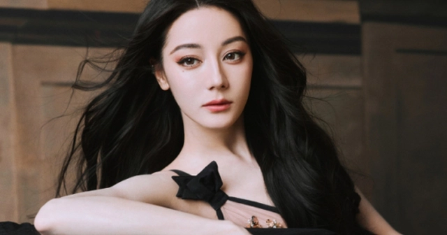 Địch Lệ Nhiệt Ba: Tiểu sử, sự nghiệp và danh sách giải thưởng