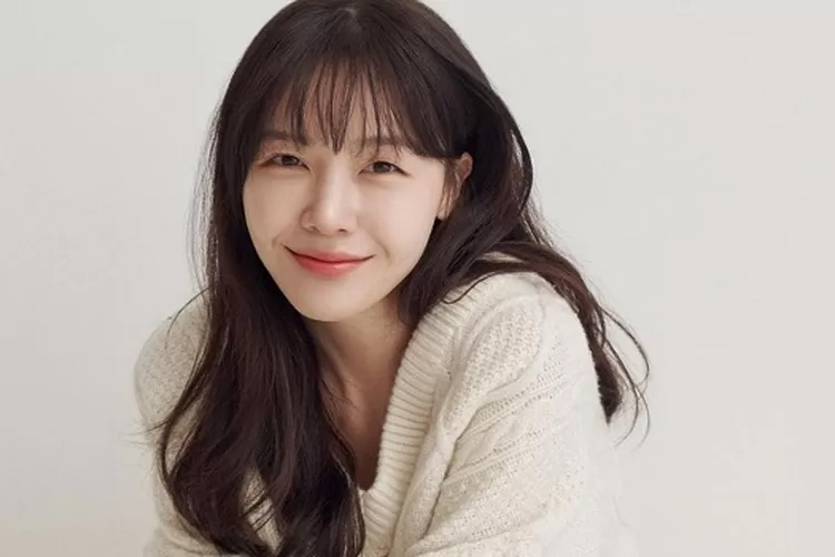Bang Min Ah: "Nữ hoàng mắt cười" đa tài và hành trình từ idol K-pop đến diễn viên thực lực