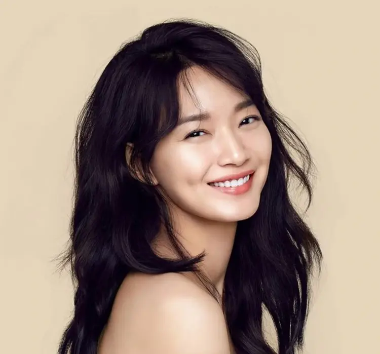 Shin Min Ah: Tiểu sử và sự nghiệp của 'nàng hồ ly' có nụ cười đẹp nhất màn ảnh Hàn