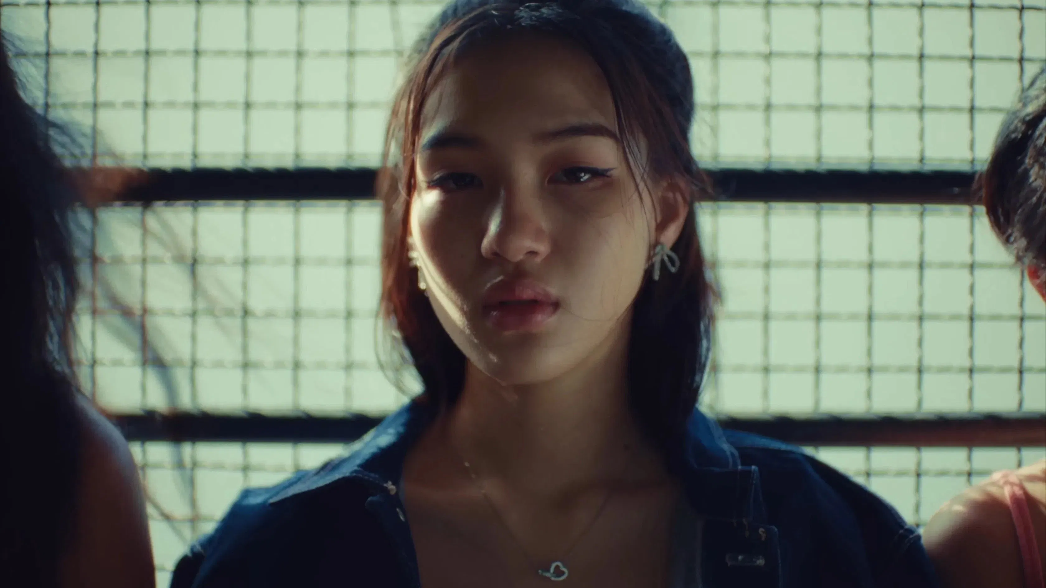 ClaireBell The Series tập 4: Cú sốc cha qua đời và sự an ủi của Claire