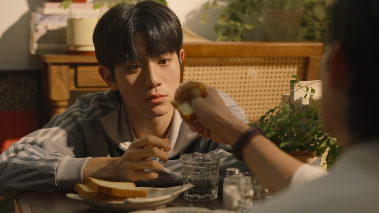 Tide of Love (Thủy Triều Tình Yêu) tập 5: Mâu thuẫn bùng nổ sau nụ hôn cưỡng chế