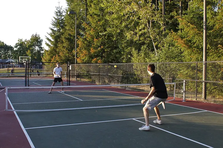 Pickleball là gì? Luật chơi và cách chơi cơ bản cho người mới bắt đầu