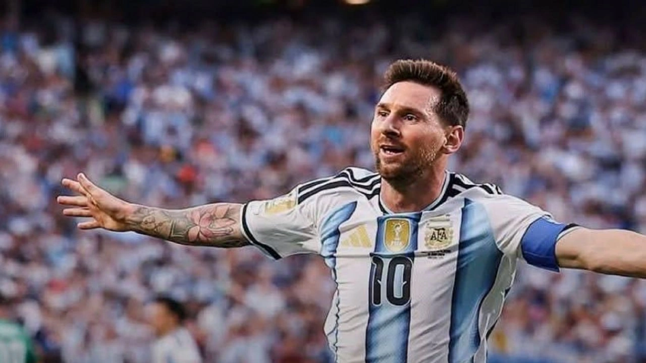 Toả sáng rực rỡ, Messi hoàn thành cú hat-trick