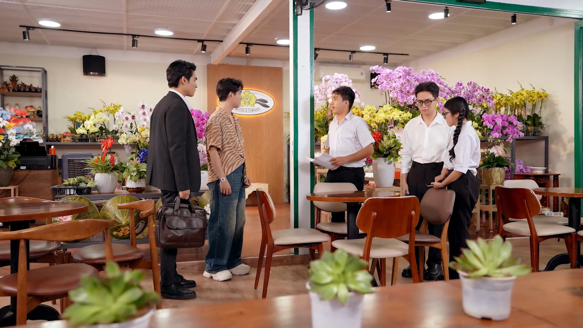 TẬP 40: CHÂU LIÊN TỤC BỊ DÍNH PHỐT, NGHI NGỜ ANH NỔI LÒNG THAM.