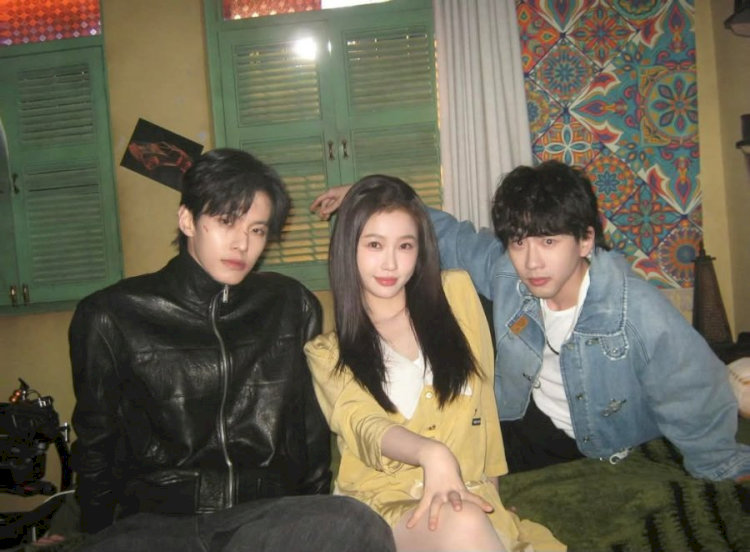 Song Quỹ tập 1: Cuộc tái ngộ "ngược chiều" của mặt trời và mặt trăng